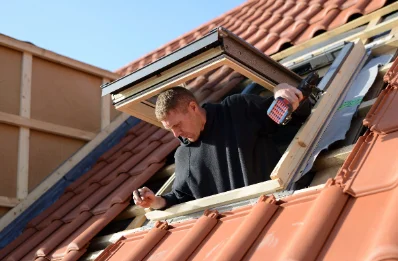Pose de fenêtres de toit Velux à Ahuillé
